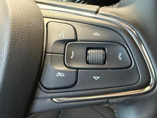 2025 Buick Envista Vehicle Photo in COLUMBIA, MO 65203-3903