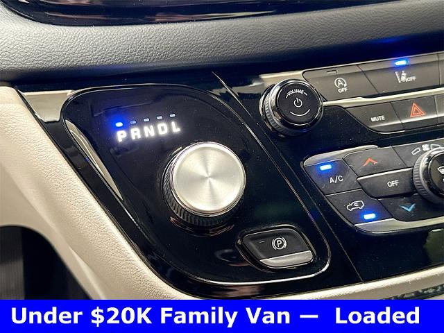 2022 Chrysler Pacifica Vehicle Photo in EVERETT, WA 98203-5662