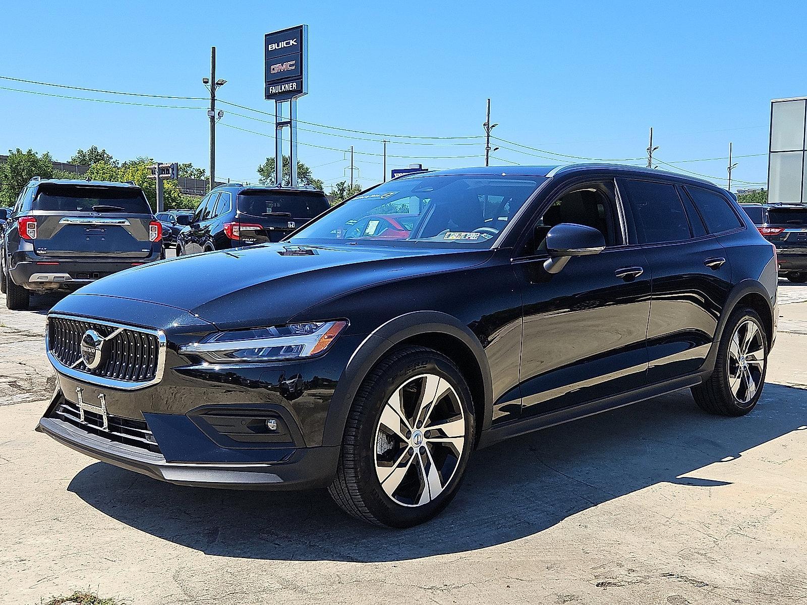 2024 Volvo V60 Cross Country Vehicle Photo in Trevose, PA 19053