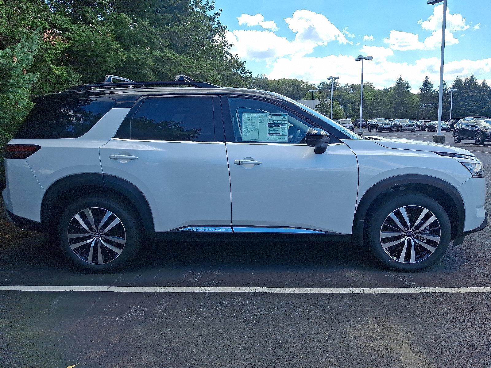 2025 Nissan Pathfinder Vehicle Photo in Harrisburg, PA 17111-1033