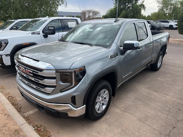 2024 GMC Sierra 1500 Vehicle Photo in GOODYEAR, AZ 85338-1310