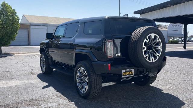 2025 GMC HUMMER EV SUV Vehicle Photo in TURLOCK, CA 95380-4918