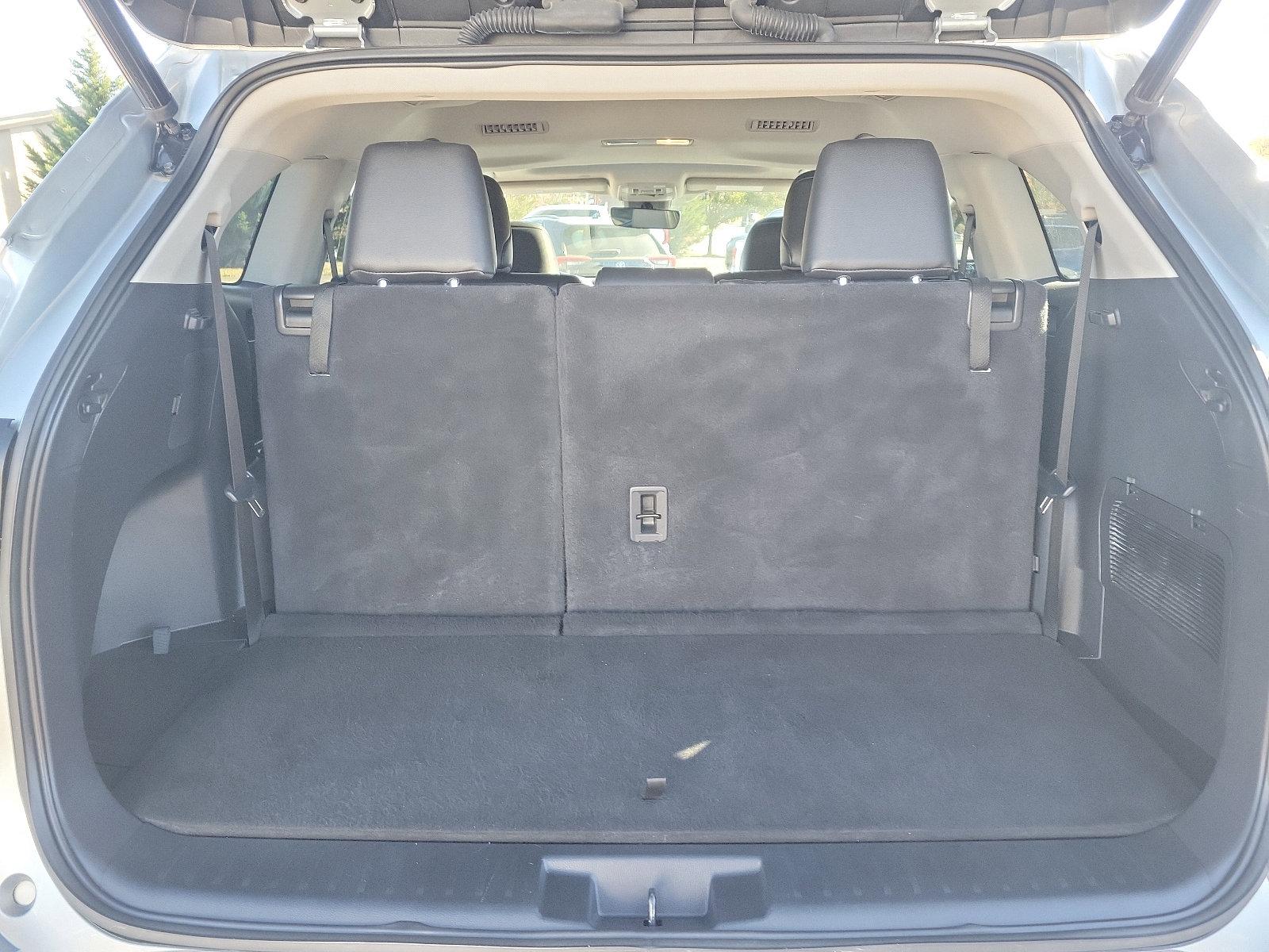 2022 Toyota Highlander Vehicle Photo in Trevose, PA 19053
