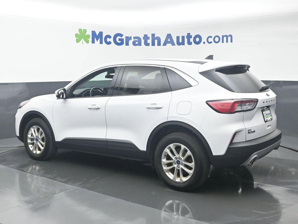 2021 Ford Escape Vehicle Photo in Marion, IA 52302