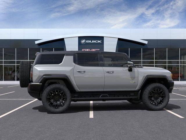 2025 GMC HUMMER EV SUV Vehicle Photo in MEDINA, OH 44256-9631