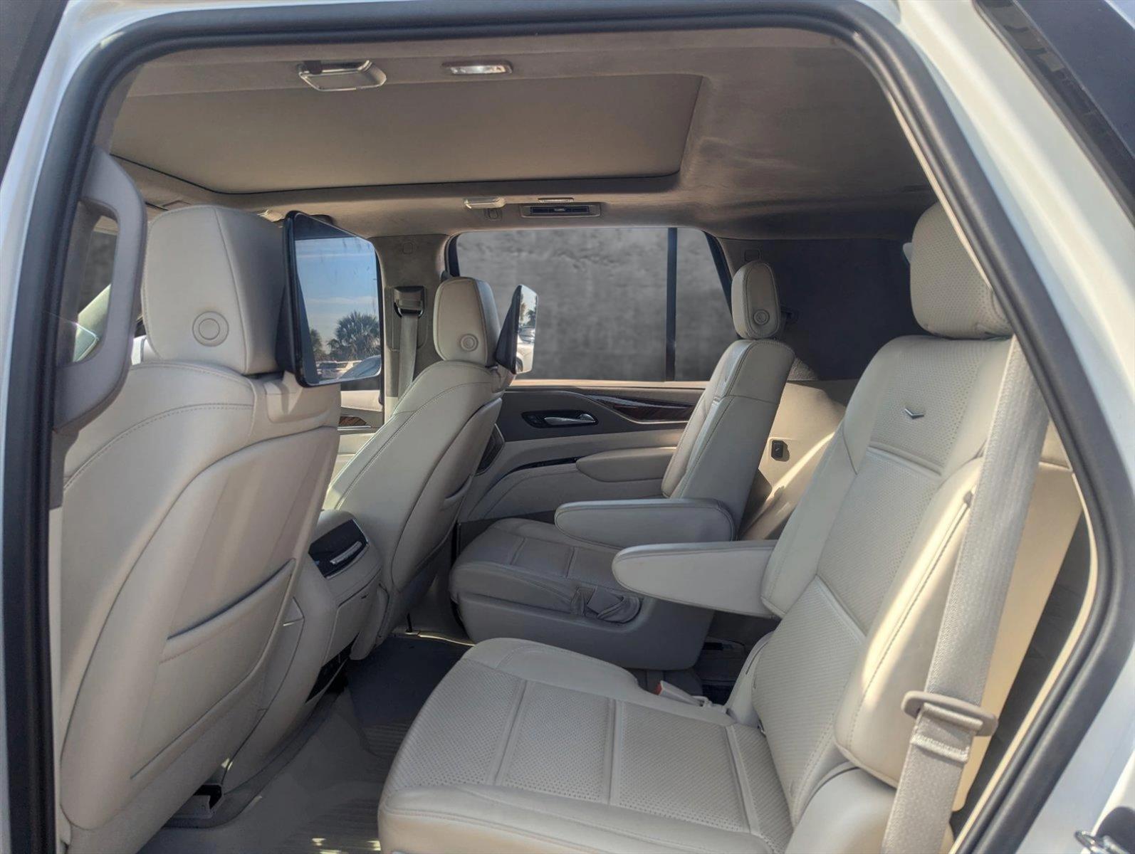 2021 Cadillac Escalade Vehicle Photo in CORPUS CHRISTI, TX 78412-4902