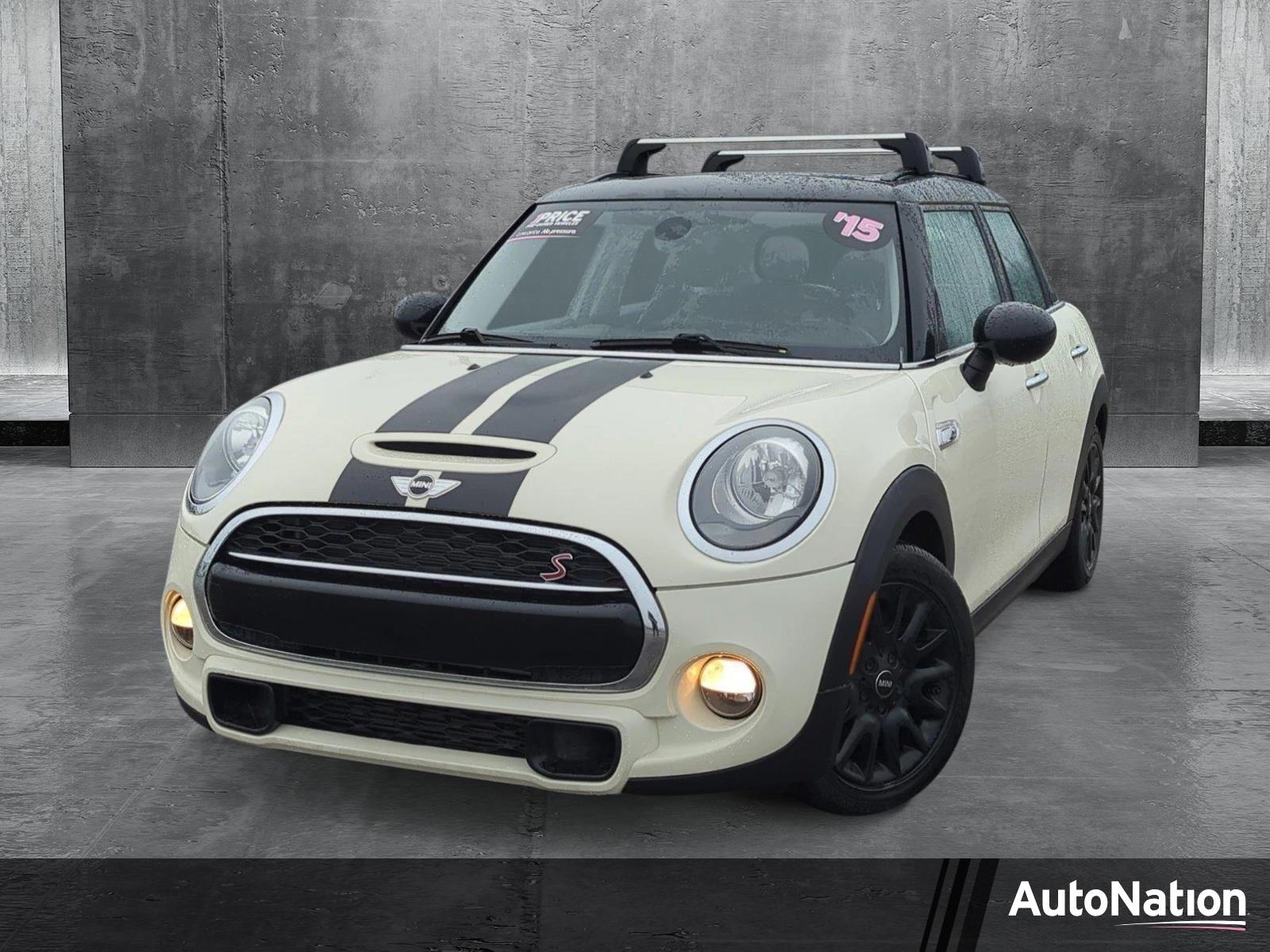 2015 MINI Cooper S Hardtop 4 Door Vehicle Photo in Memphis, TN 38128