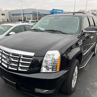 2010 Cadillac Escalade Vehicle Photo in MADISON, WI 53713-3220