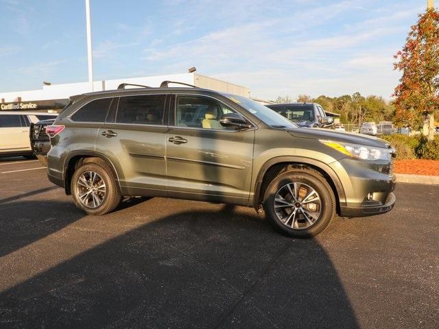 2016 Toyota Highlander Vehicle Photo in HOMOSASSA, FL 34448-1461