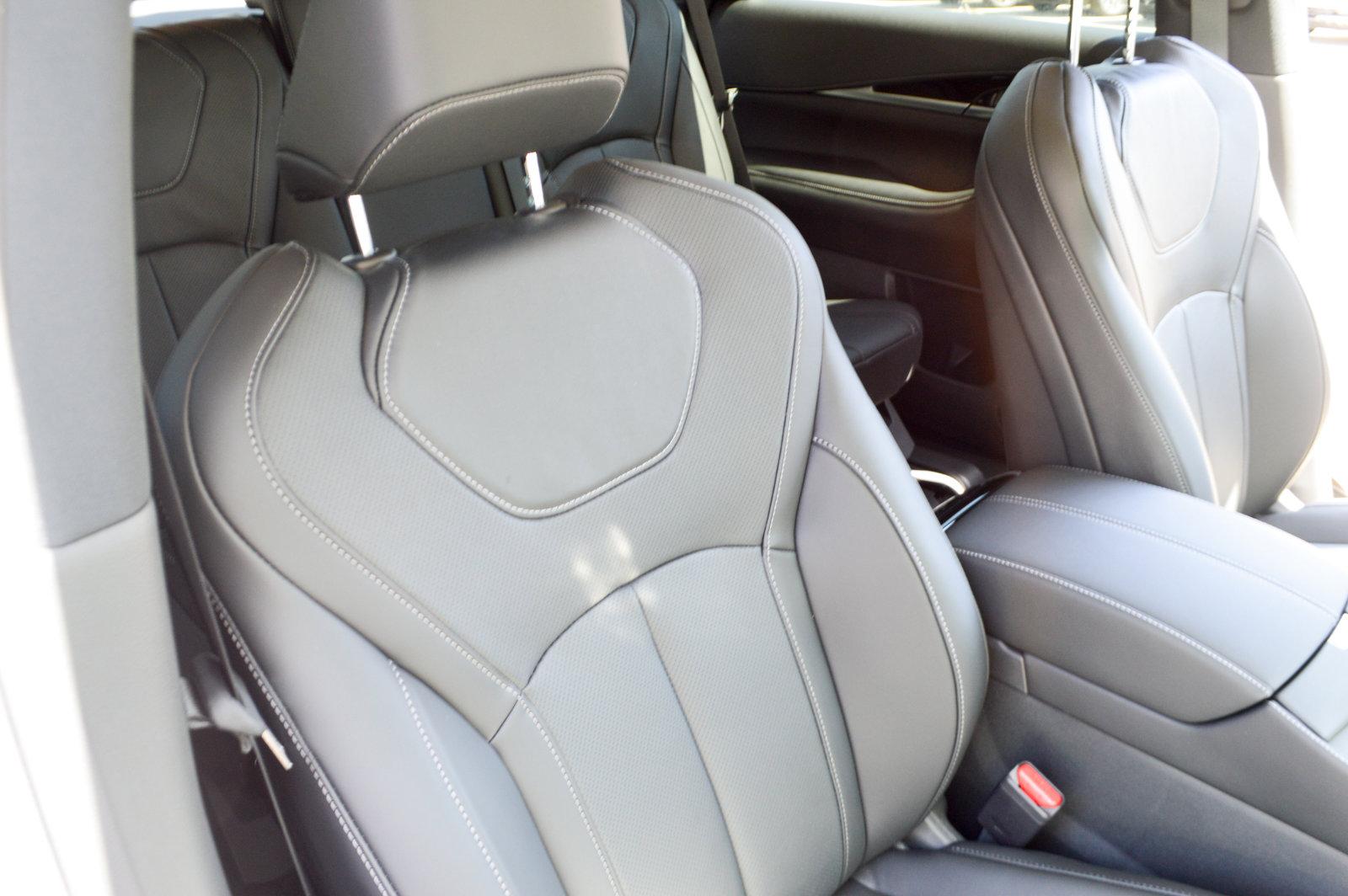 2025 INFINITI QX60 Vehicle Photo in Houston, TX 77090