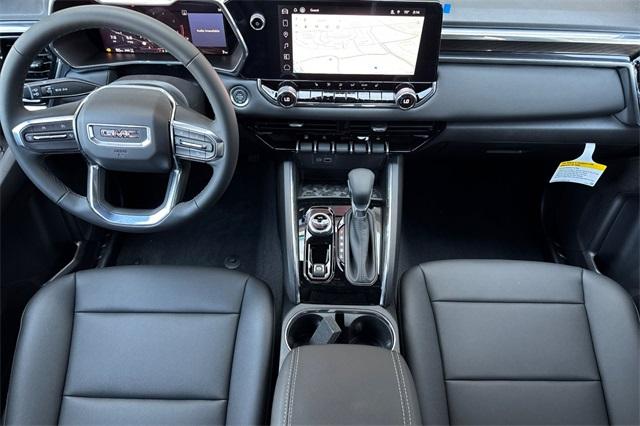 2025 GMC Canyon Vehicle Photo in ELK GROVE, CA 95757-8703