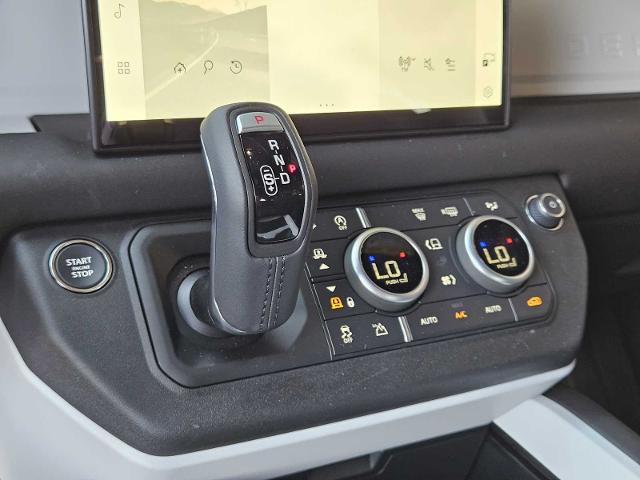 2025 Defender Vehicle Photo in AUSTIN, TX 78717