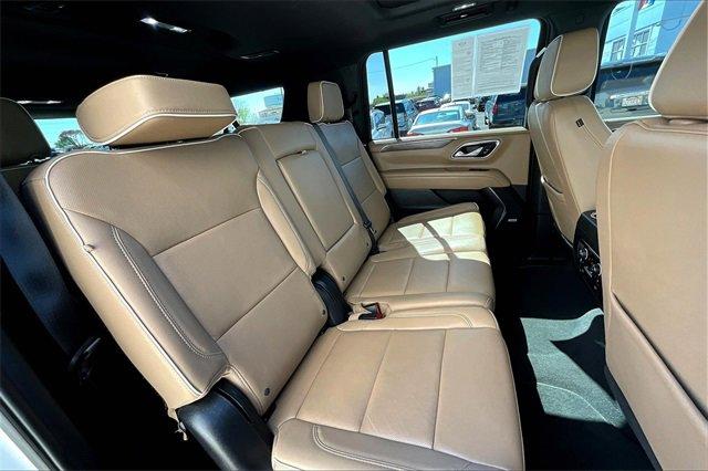 2023 Chevrolet Suburban Vehicle Photo in TOPEKA, KS 66609-0000