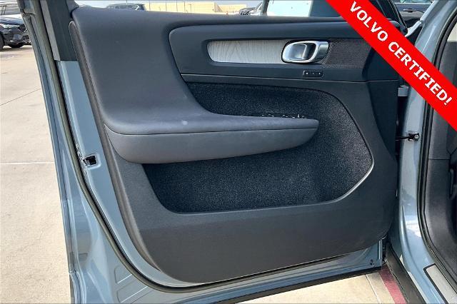 2023 Volvo XC40 Vehicle Photo in Grapevine, TX 76051