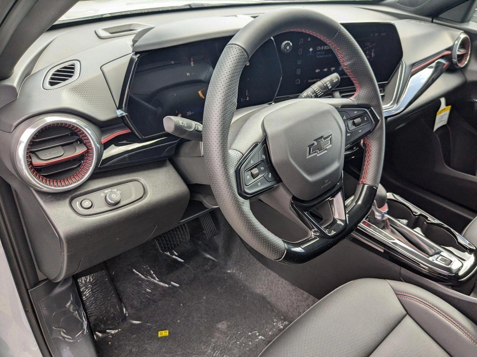 2025 Chevrolet Trax Vehicle Photo in MIAMI, FL 33134-2699