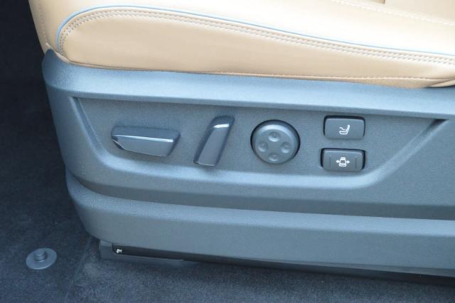 2025 INFINITI QX80 Vehicle Photo in Houston, TX 77090