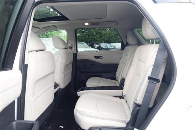 2025 Nissan Pathfinder Vehicle Photo in Hazelwood, MO 63042
