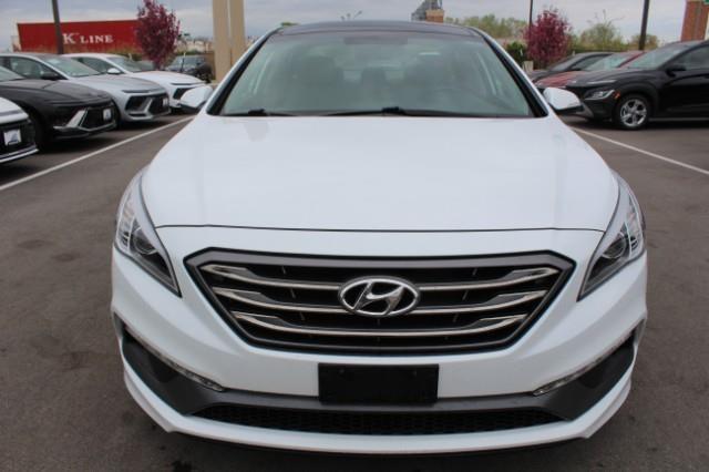 2016 Hyundai SONATA Vehicle Photo in Green Bay, WI 54304