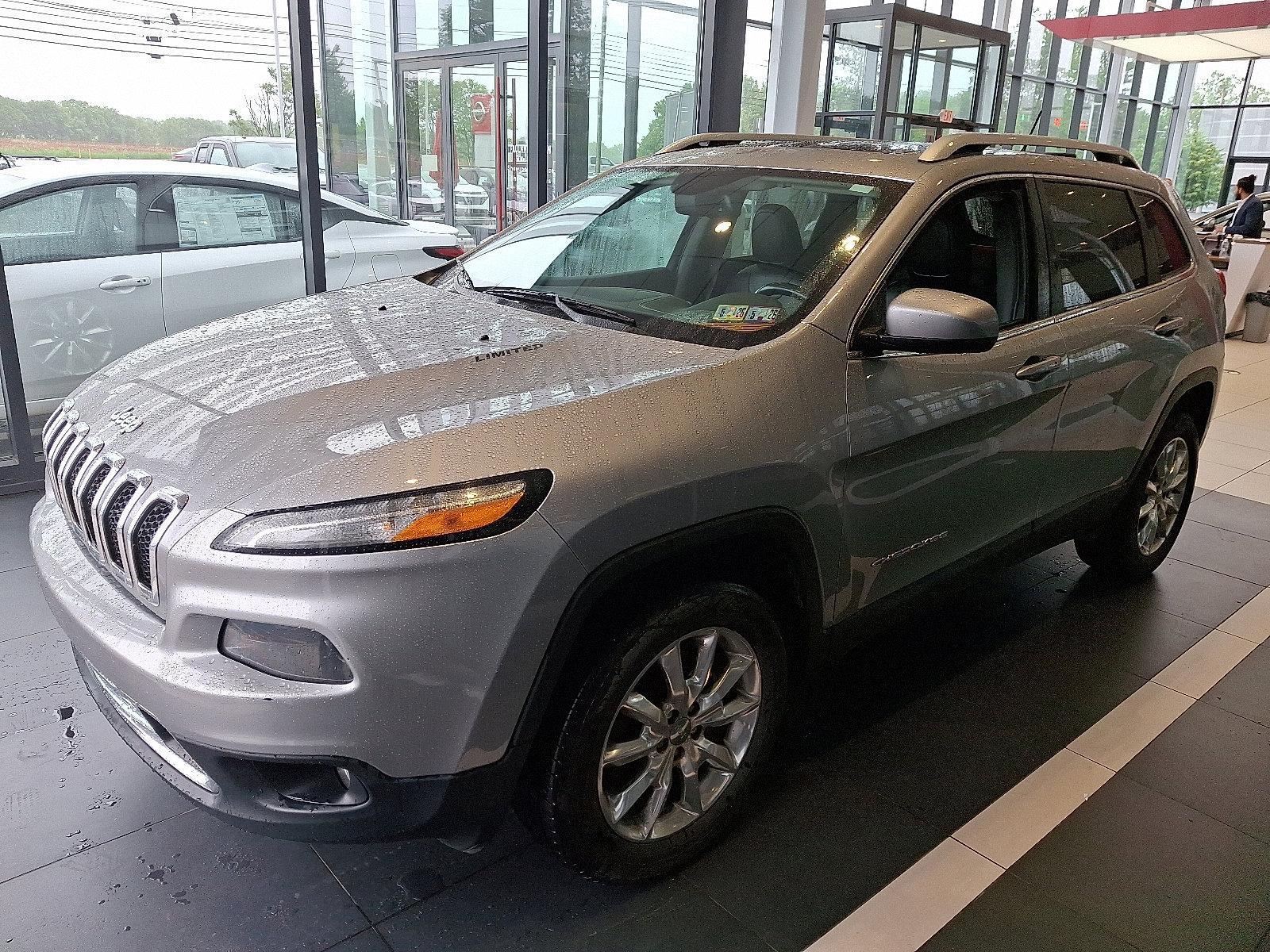 2015 Jeep Cherokee Vehicle Photo in Mechanicsburg, PA 17050-2306