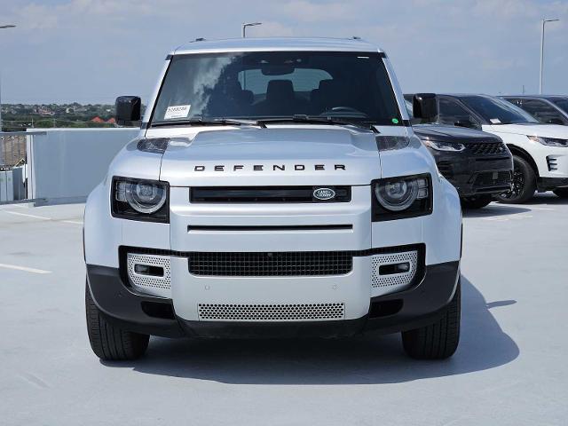 2024 Defender Vehicle Photo in AUSTIN, TX 78717