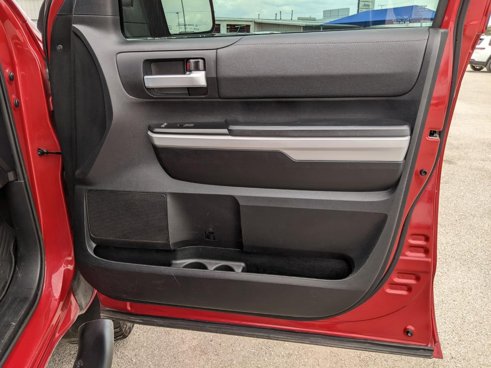 2019 Toyota Tundra 4WD Vehicle Photo in Seguin, TX 78155