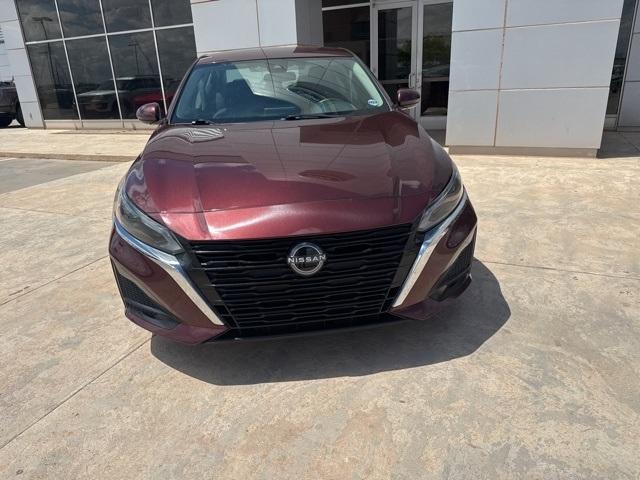 2023 Nissan Altima Vehicle Photo in Winslow, AZ 86047-2439