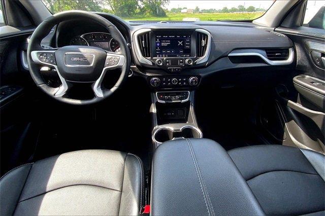 2024 GMC Terrain Vehicle Photo in TOPEKA, KS 66609-0000