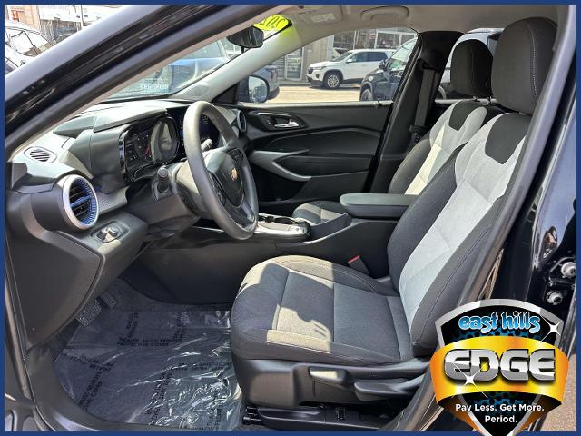 2024 Chevrolet Trax Vehicle Photo in Roslyn, NY 11576