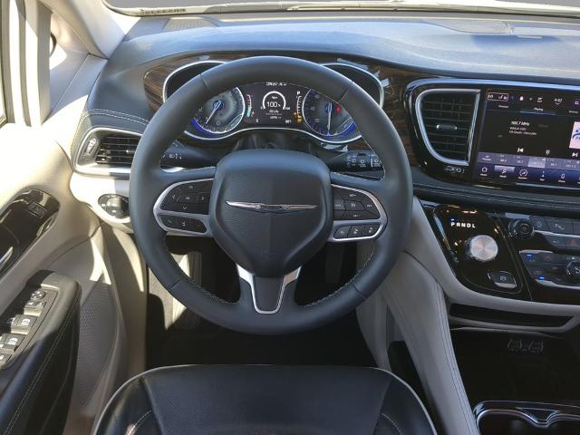 2023 Chrysler Pacifica Vehicle Photo in Brunswick, GA 31525