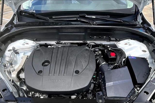 2025 Volvo XC60 Vehicle Photo in Houston, TX 77007
