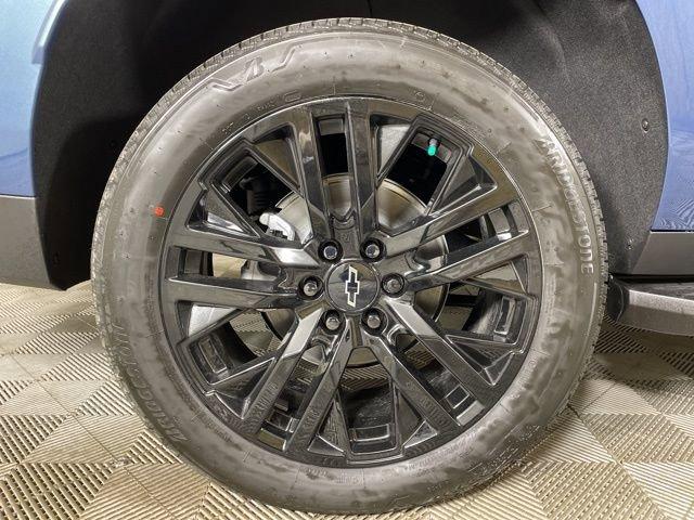 2025 Chevrolet Suburban Vehicle Photo in PHOENIX, AZ 85014-3381