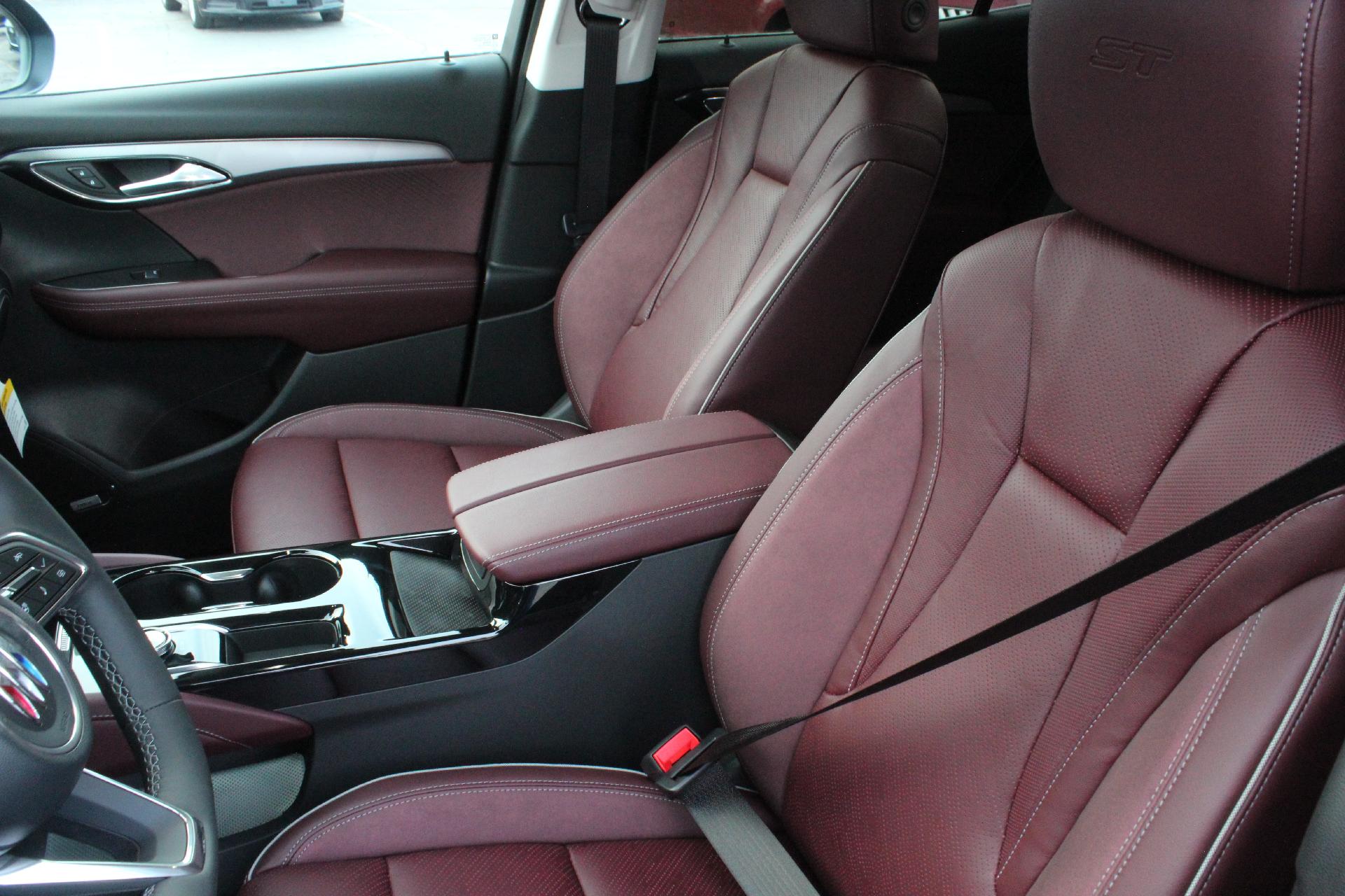2025 Buick Envision Vehicle Photo in AURORA, CO 80012-4011