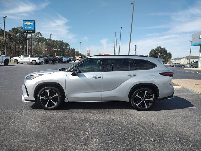 Used 2021 Toyota Highlander XSE with VIN 5TDLZRAH2MS043592 for sale in Bainbridge, GA
