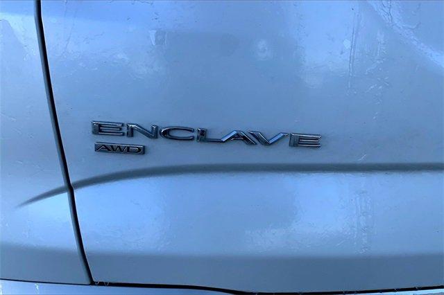 2022 Buick Enclave Vehicle Photo in TOPEKA, KS 66609-0000
