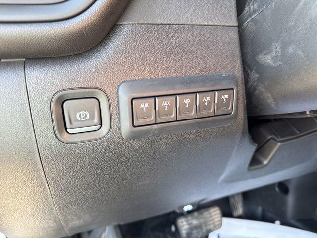 2025 GMC Sierra 3500 HD Chassis Cab Vehicle Photo in MEDINA, OH 44256-9631