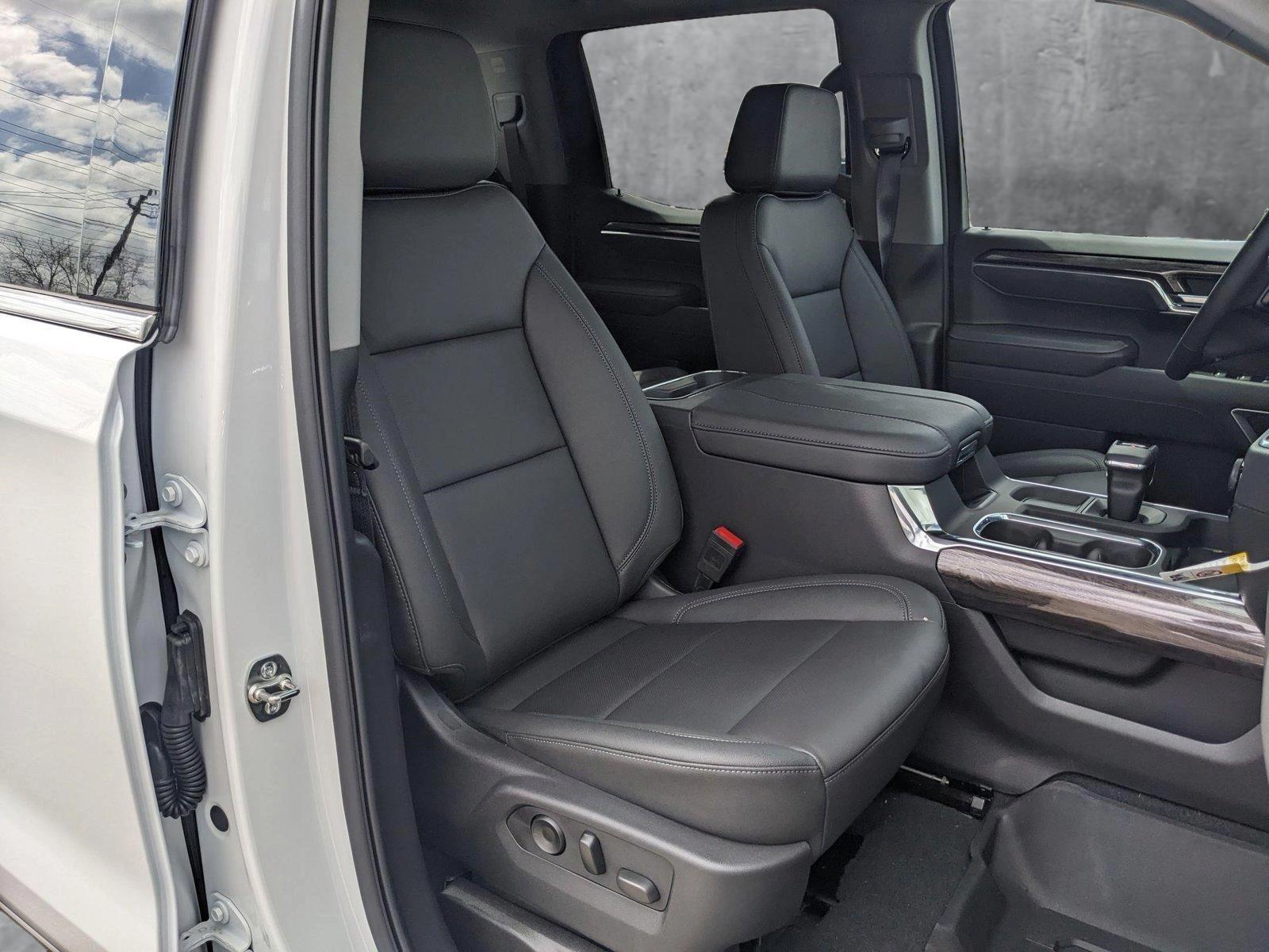 2025 Chevrolet Silverado 1500 Vehicle Photo in HOUSTON, TX 77034-5009