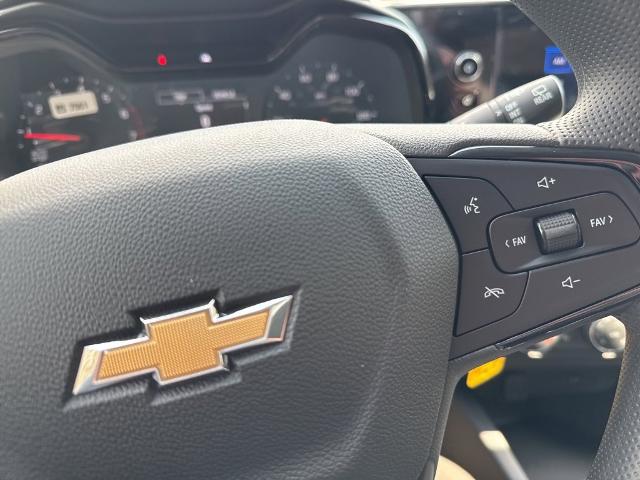 2025 Chevrolet Trax Vehicle Photo in MARION, NC 28752-6372