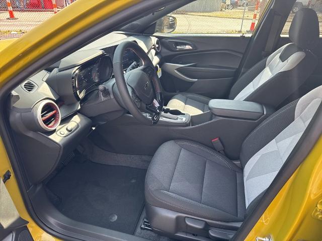2025 Chevrolet Trax Vehicle Photo in MARION, NC 28752-6372