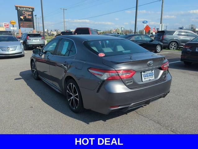 2018 Toyota Camry Vehicle Photo in Merrillville, IN 46410