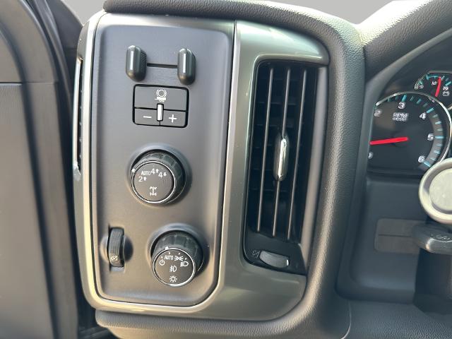 2018 Chevrolet Silverado 1500 Vehicle Photo in MANITOWOC, WI 54220-5838