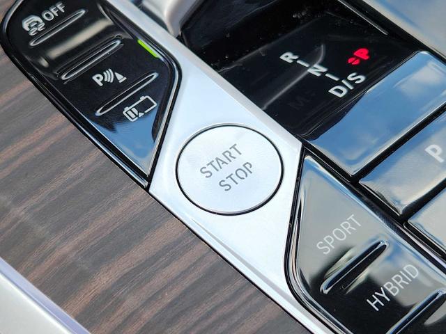 2025 BMW X5 xDrive50e Vehicle Photo in PLANO, TX 75024