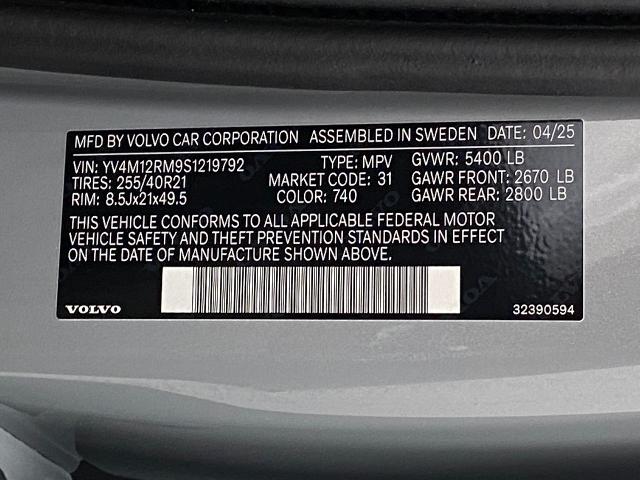 2025 Volvo XC60 Vehicle Photo in Appleton, WI 54913