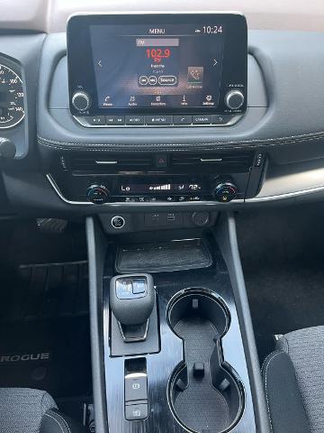 2022 Nissan Rogue Vehicle Photo in DALLAS, TX 75209