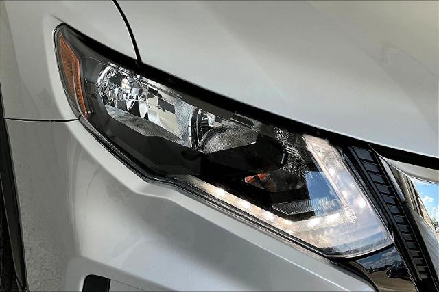 2019 Nissan Rogue Vehicle Photo in Grapevine, TX 76051