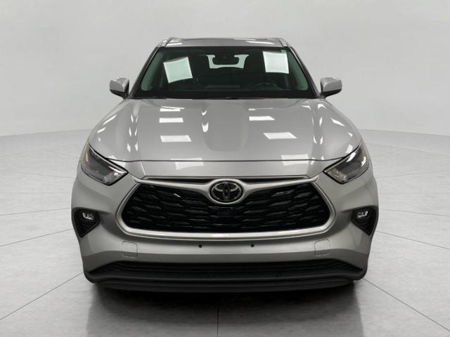 2022 Toyota Highlander Vehicle Photo in Appleton, WI 54913