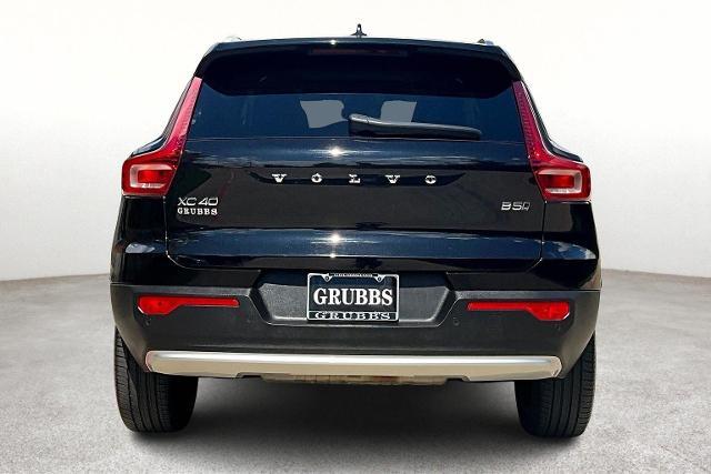 2025 Volvo XC40 Vehicle Photo in Houston, TX 77007