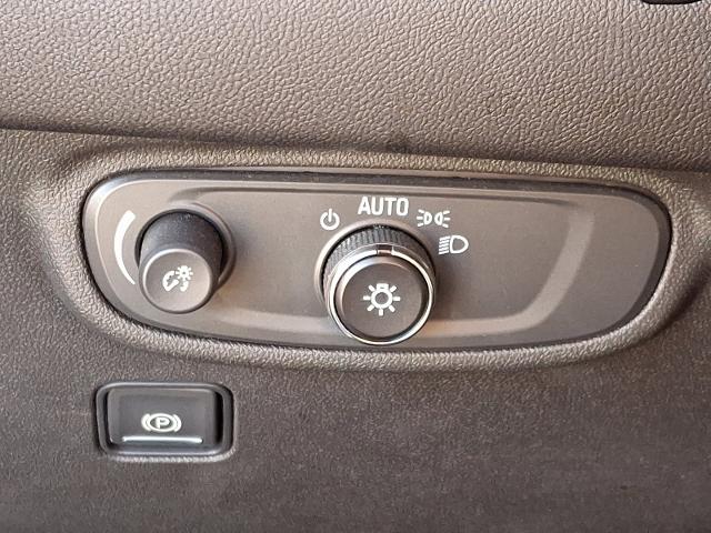 2022 GMC Terrain Vehicle Photo in TREVOSE, PA 19053-4984