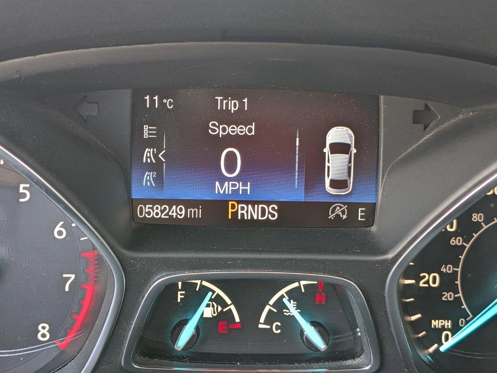 2017 Ford Escape Vehicle Photo in VALENCIA, CA 91355-1705