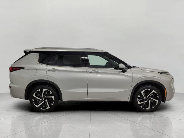 2024 Mitsubishi Outlander Vehicle Photo in APPLETON, WI 54914-4656