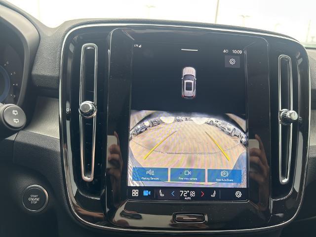 2025 Volvo XC40 Vehicle Photo in Grapevine, TX 76051